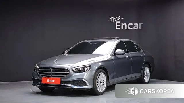 Mercedes-Benz E-Class W213 2022 Серый из Кореи