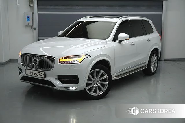 Volvo XC90 second Generation 2018 Белый из Кореи