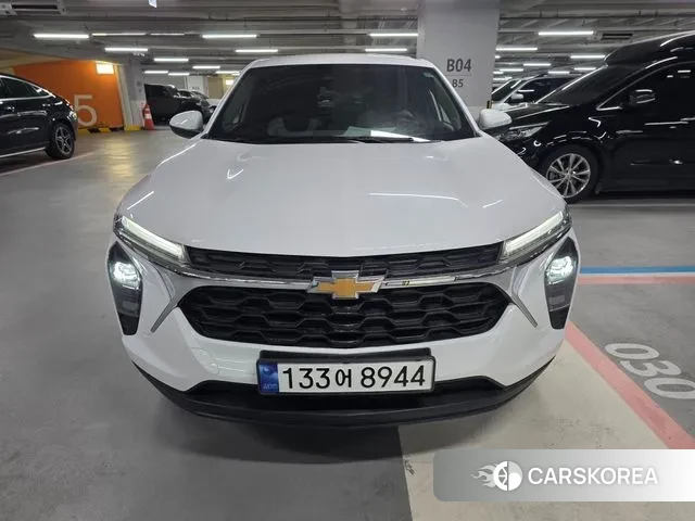 Chevrolet (GM Daewoo) Trax Crossover 2023 Белый из Кореи