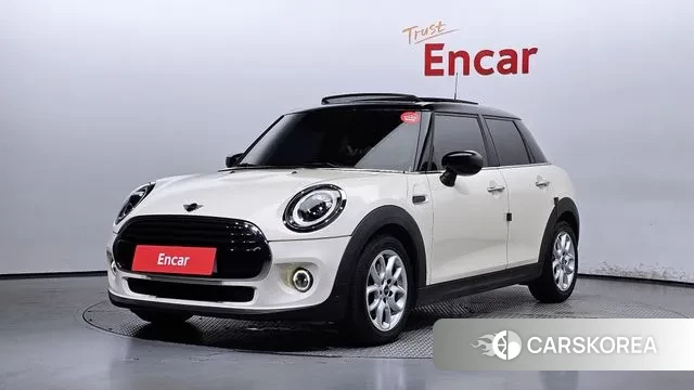 Mini Cooper 2021 Белый из Кореи