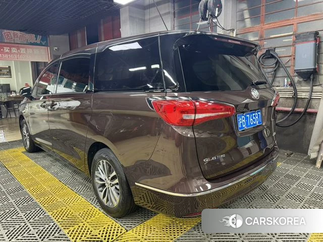 Buick GL8 2018 Коричневый из Китая