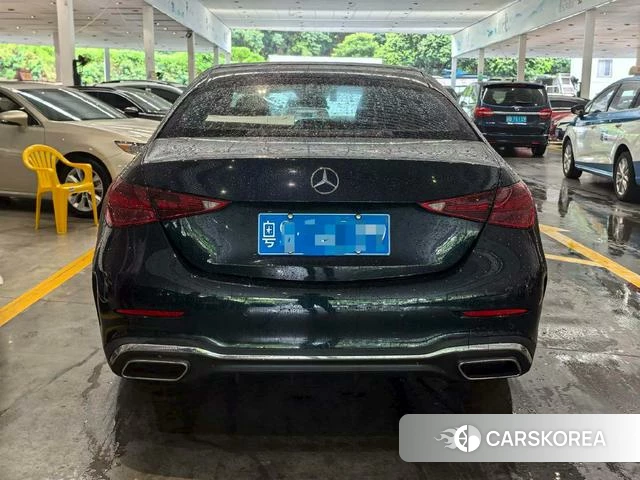 Mercedes-Benz Class C 2022 Зеленый из Китая