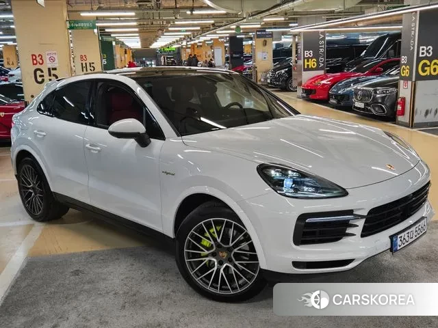 Porsche Cayenne (PO536) 2022 Белый из Кореи