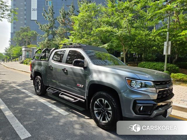 Chevrolet (GM Daewoo) Real New Colorado 2020 Серый из Кореи