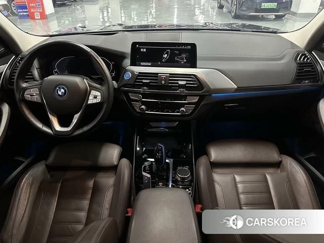 BMW iX3 2021 Черный из Китая
