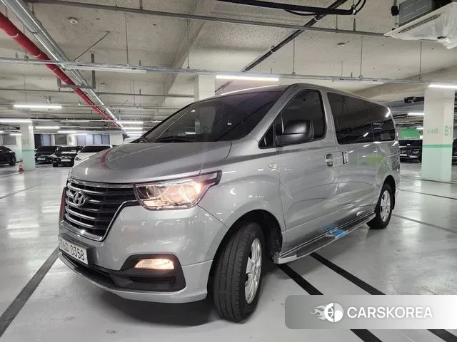 Hyundai The New Grand Starex 2020 Серебристо-серый из Кореи
