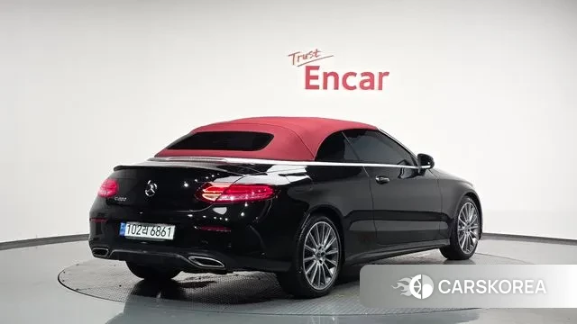 Mercedes-Benz C-Class W205 2022 Черный из Кореи