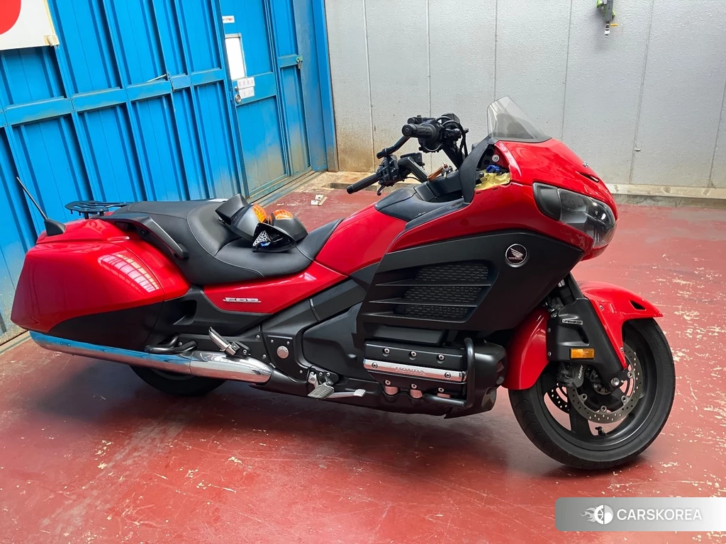 Проданный Honda GL1800 F6B 2013 из Японии, фото 2
