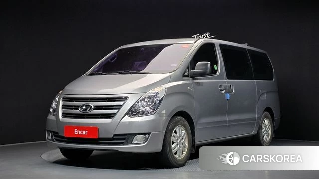 Hyundai Grand Starex 2018 Серебряный из Кореи