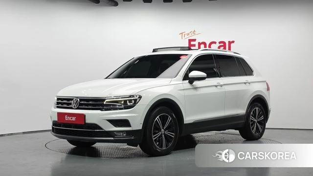 Volkswagen Tiguan second Generation 2019 Белый из Кореи