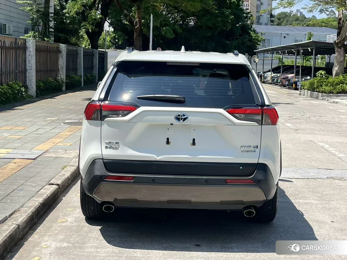 Toyota RAV4 Rongfang 2021 Белый из Китая