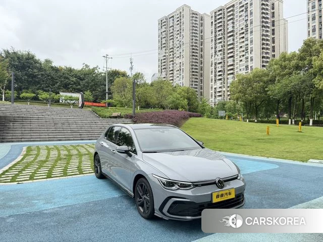 Volkswagen Golf 2021 Темно-серый из Китая