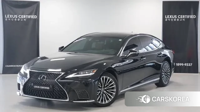 Lexus LS500 5th generation 2024 Черный из Кореи