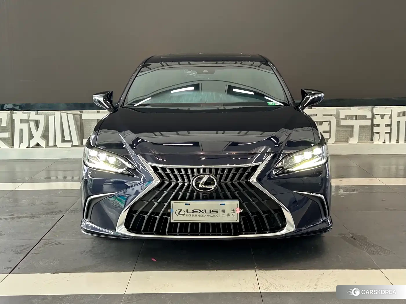 Lexus ES 2024 Синий из Китая