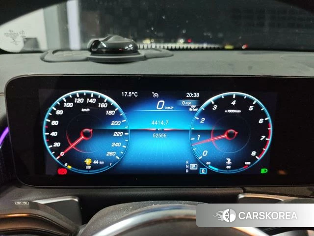 Mercedes-Benz GLB 2023 Белый из Китая