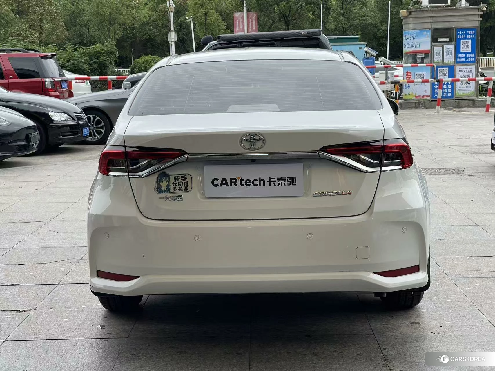 Toyota Corolla 2021 Белый из Китая