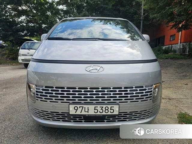 Hyundai Staria 2021 Серебряный из Кореи