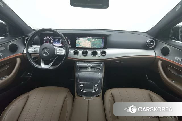 Mercedes-Benz E-class (imported) 2020 Черный из Китая