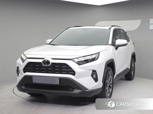 Toyota RAV4 5th Generation 2025 Белый из Кореи
