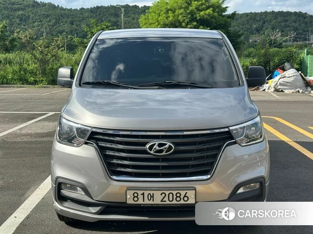 Hyundai The New Grand Starex 2019 Серебристо-серый из Кореи