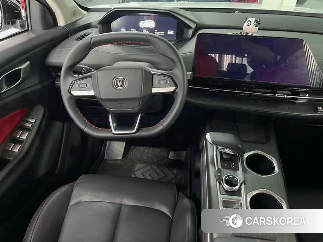 Chang'an CS55 PLUS 2021 Белый из Китая