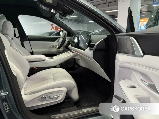 Xiaopeng Motors Xiaopeng G9 2025 Зеленый из Китая