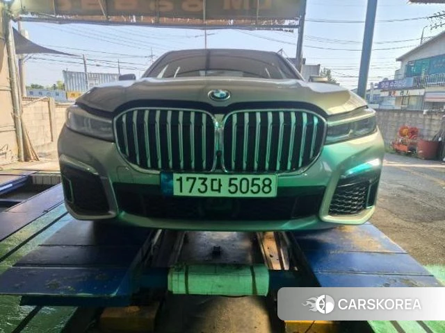 BMW 7 Series (G11) 2021 Серый из Кореи