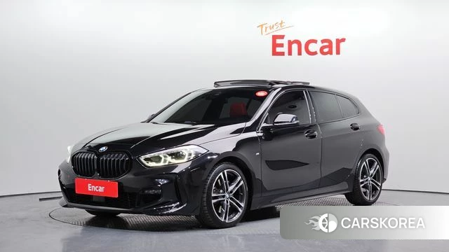 BMW 1 Series (F40) 2021 Черный из Кореи