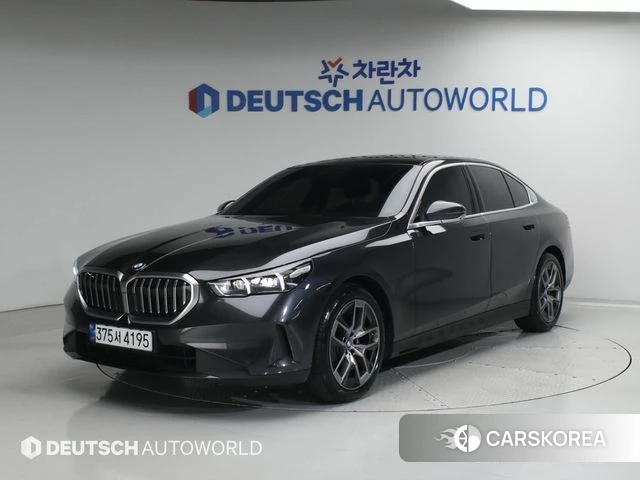 BMW 5 Series (G60) 2024 Серый из Кореи