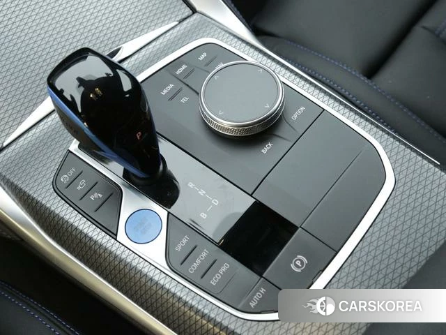 BMW i4 2023 Зеленый из Китая