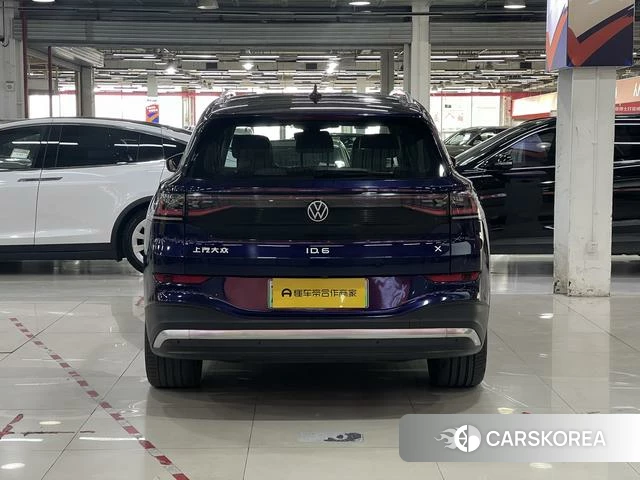 Volkswagen ID.6 X 2021 Синий из Китая