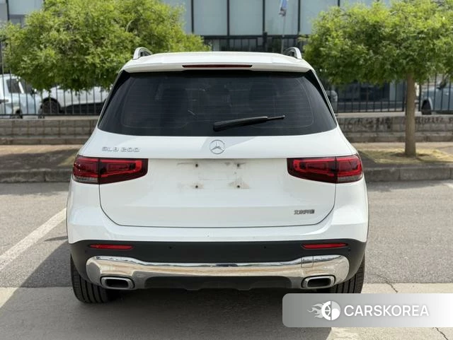 Mercedes-Benz GLB 2021 Белый из Китая