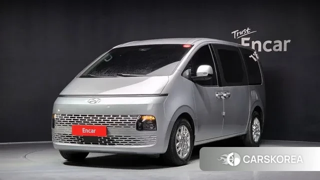 Hyundai Staria 2023 Серебряный из Кореи