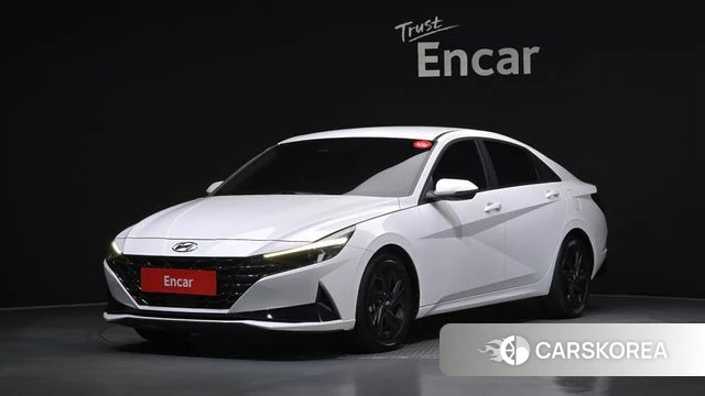 Hyundai Avante Hybrid (CN7) 2023 Белый из Кореи