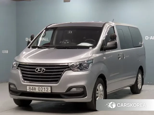 Hyundai The New Grand Starex 2019 Серебристо-серый из Кореи