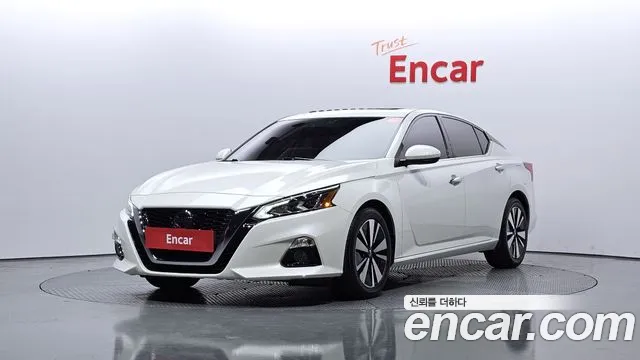 Nissan Altima (L34) 2019 Белый из Кореи