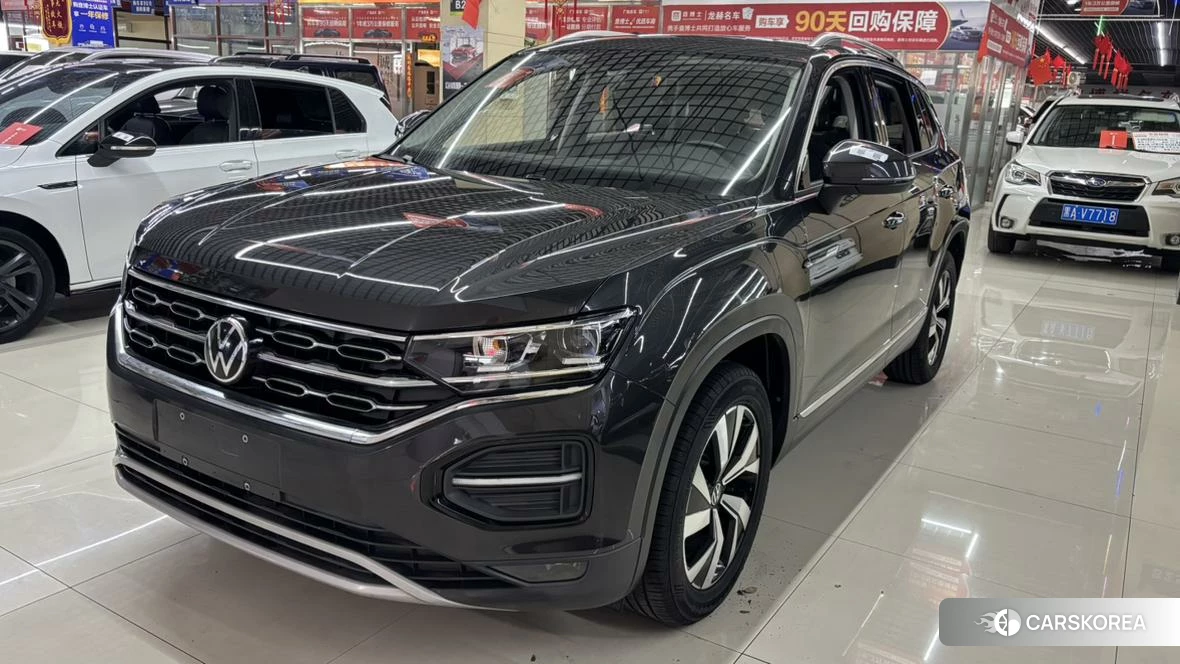 Volkswagen Tanyue 2021 Серебристо-серый из Китая