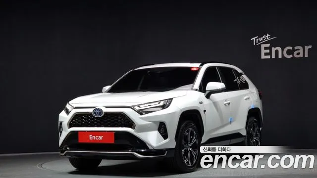 Toyota RAV4 5th Generation 2023 Белый из Кореи