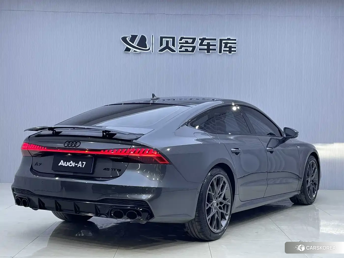 Audi A7 2024 Silver/gray из Китая