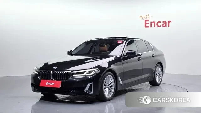 BMW 5 Series (G30) 2022 Черный из Кореи