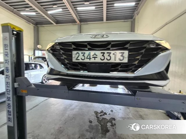 Hyundai Avante (CN7) 2021 Белый из Кореи