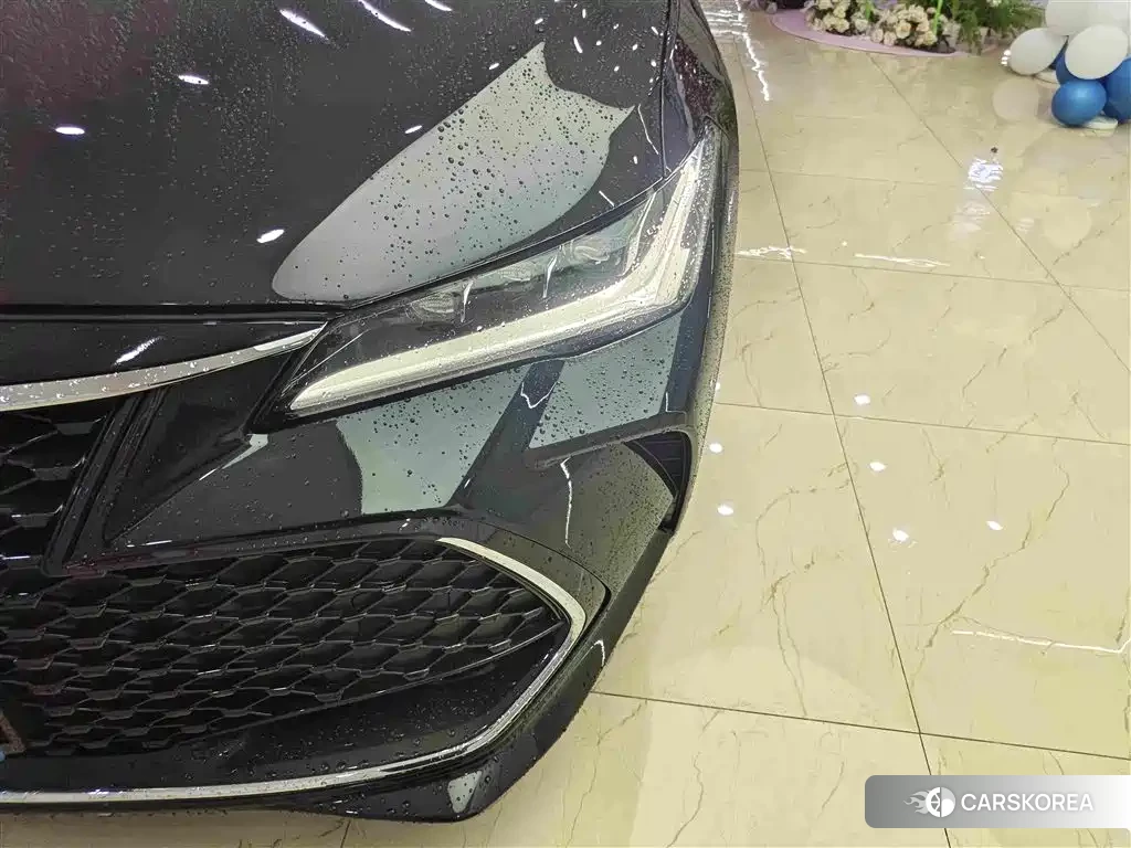 Toyota Avalon 2024 Черный из Китая