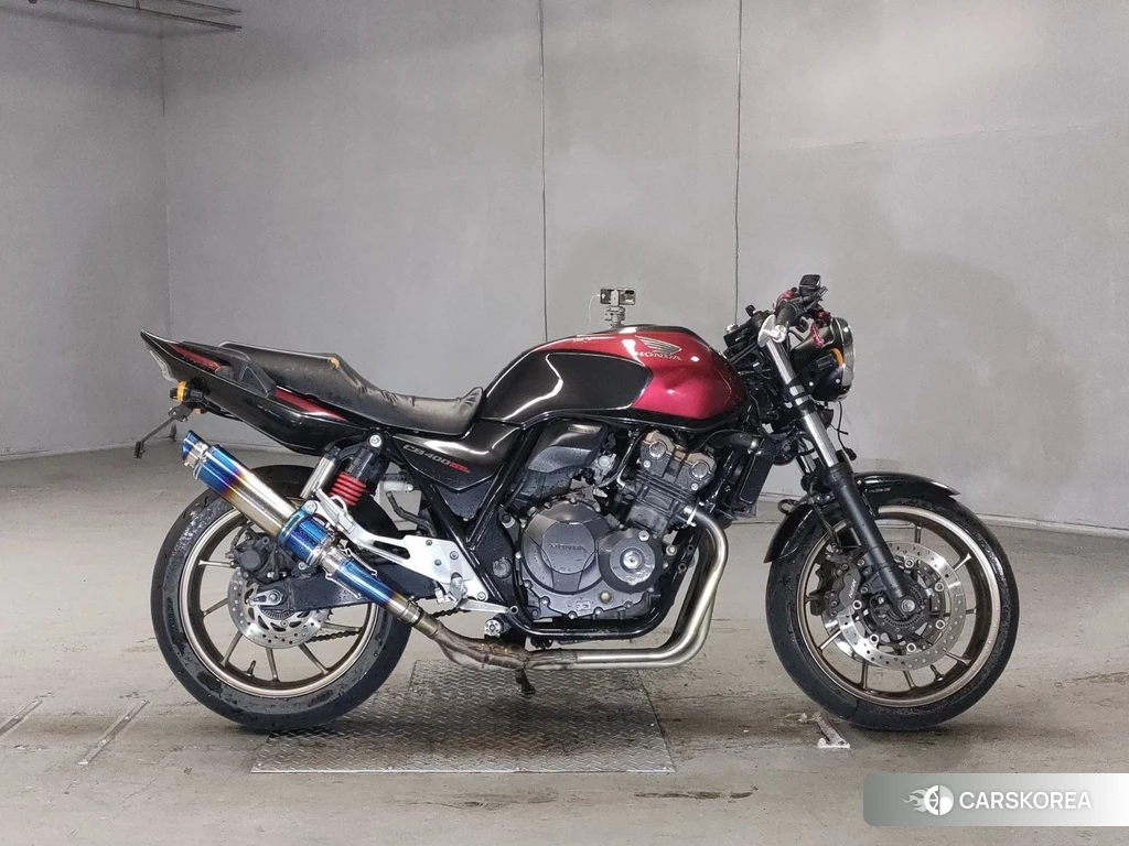 Проданный Honda CB400SF BOLDOR 2015 из Японии
