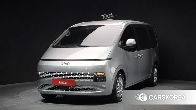 Hyundai Staria 2021 Серебряный из Кореи