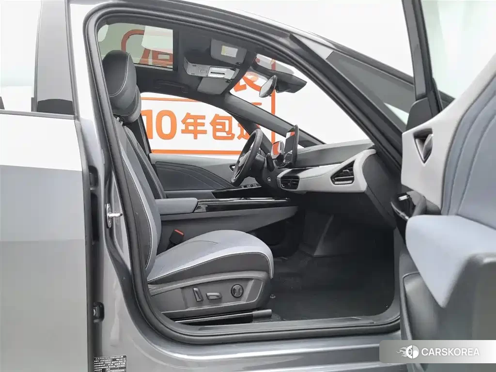 Volkswagen ID.3 2025 Silver/gray из Китая