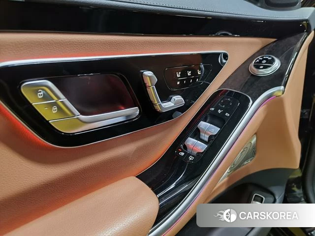 Mercedes-Benz S-class id 4208669 из Китая