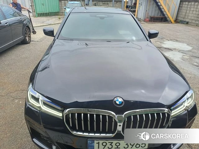 BMW 5 Series (G30) 2023 Черный из Кореи