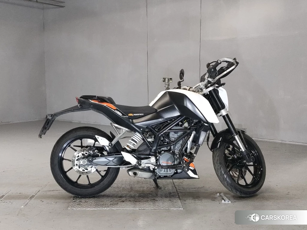 Проданный KTM 200 DUKE 2013 из Японии