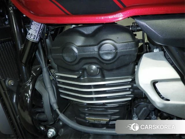 Engine photo