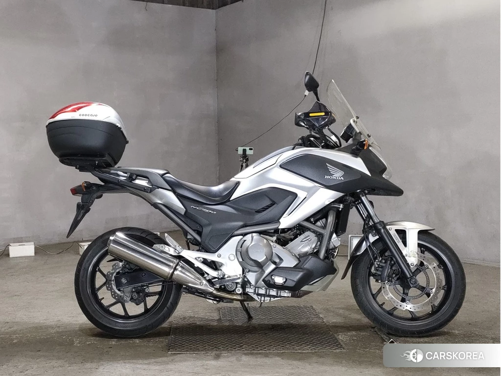 Проданный Honda NC700X DCT 2013 из Японии